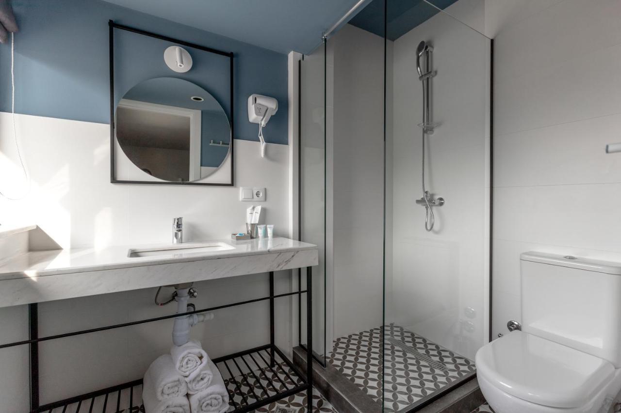 Vera Hills Boutique Hotel ティビリシ エクステリア 写真